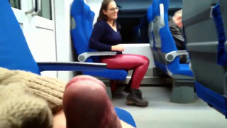 Русская порно нарезка классных минетиков в общественных электричках