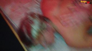 Опытная прошмандовка получает большую порцию кончи на смазливое лицо