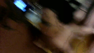 Русская благоверная долбится с мужем и другом в частной групповухе МЖМ