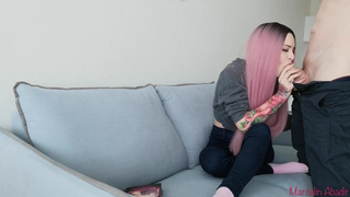 Тощая сеструха дала брату Петьке в позе по собачьи, он такой настырный!