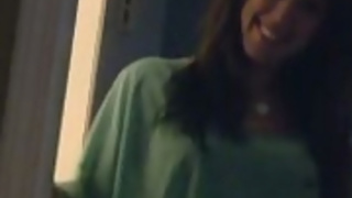 Мужчина решил снять частный секс со своей бывшей малышкой