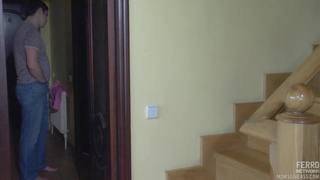 Молоденькой любовник отжарил старенькую русскую жену