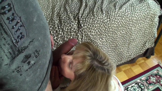 Мать сделала подарок сыну жестко трахнувшись с ним