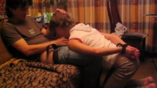 Сосущая подружайка сняла с парнем русское хоум порно