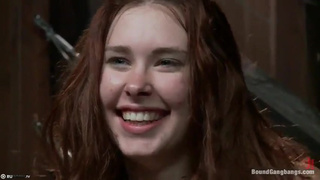 Толпа мужиков выебла одну девку