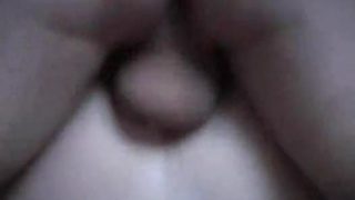 Грубый пацан хорошенько чпокнул любопытную девицу в очко