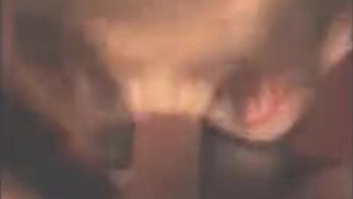 Любительское видео молодухи глубоко сосущей болт своему дружку