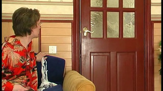 Паренек хорошенько отжарил взрослую мать