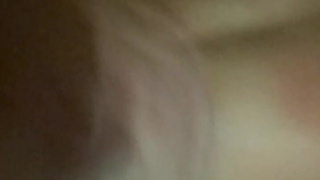 Подруга жены стонет подо мной