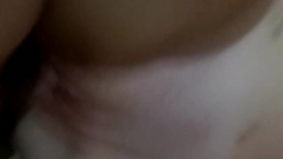 Подруга жены стонет подо мной