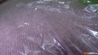 Жопастая азиатка была выебана в гримере