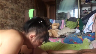 По Собачьи отжарил русскую шлюху и накончал полный презерватив