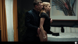 Гипноз подействовал – раздел и отжарил бывшую