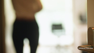 3 девченки соблазнили своего босса на групповой секс от первого лица