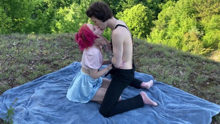 И блядью обозвал, и в анал трахнул — а ведь обещал пикник в лесу