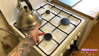 Ей нужно брутально, а у меня недотрах — держись, я тебя нещадно выебу