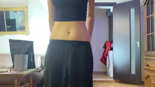 Шантажировать сеструху неловко, но как мне ещё её на секс уломать