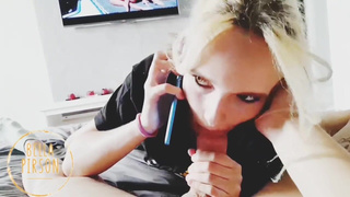 Ротик членом занят, но я порядочная — сосед звонит, трубку беру