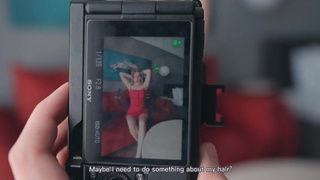 Сестренка показала попочку, ну я и повертел её на хуе