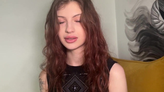 Ругать за опоздание не буду, но на конец эту няню я точно посажу