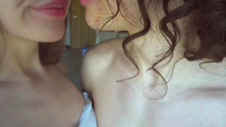 Секс с сестренкой уже не заводит, то ли дело отыметь её публично