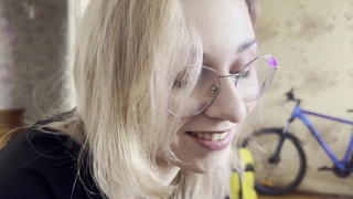 Еби, пока не нектар, или лизать заставлю — и девушке твоей расскажу