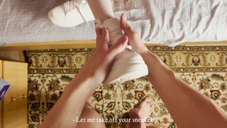 Трахну и суну палец в попочку, перестанет обижаться — проверено????