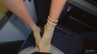 Сквиртану на соседа, может приставать перестанет, мужчина же есть