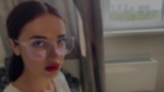 — Вы агрессивно со мной.. — А ты думала, ебаться за повышение просто?