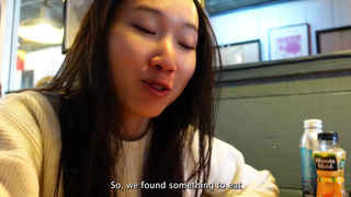 Возбудила себя и хер легко вошёл — я азиатка, у меня там узко