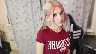 Отшлёпал и трахнул — будешь знать, как деньги брата проёбывать