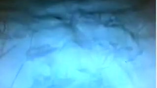 Одинокая девчуля любит устраивать мастурбацию на камеру