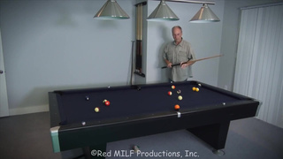 Сыночек ласково чпокнул мать при отце