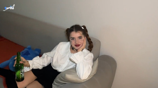 Я такая пьяная, брат — пусти быстрей на хуец и переночевать