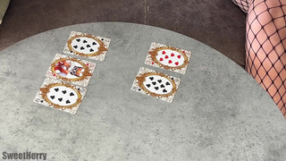 Ты ж проиграла — на карты пока посмотри, а хуец уже у тебя внутри