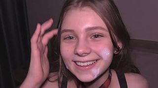 Милашку из колледжа используют как помойку для кончи