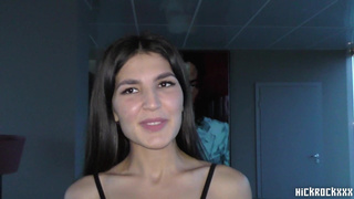 Знакомлюсь с новой соседкой из Узбекистана-Таджикистана (восточная стерва)