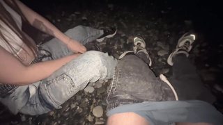 За деньги грудь показала.. А за ещё один платёж в ротик возьмёшь?