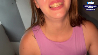 Вот это риск — кто-то мог заметить, как я обкончал её в подъезде