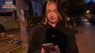 Малафью чью-то глотаю, а до вина и не знала, что так секса хочу