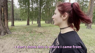 Хз, кто это, но с такими буферами я готов прямо в лесу её трахнуть