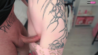 Членом потёрся и в трусики кончил — и целка цела, и брат доволен