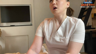 Кончу на анализ взяла и подрочила — нравится мне платная медицина