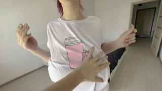 Ну и пышечка! Такую в презике поебу, а для камшота я его сниму ??