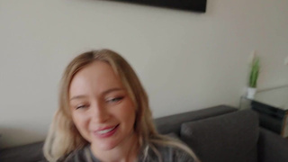 Глянь, это твоя благоверная! Классно она у тебя ебётся, береги её