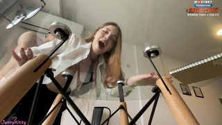 Трахайте и на лицо кончайте! Вы ж так на дому зачёты принимаете?