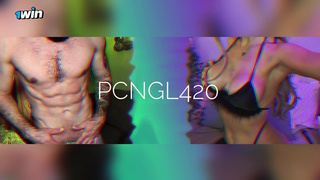 Жопка сочная, прям как у моей супруги! Упс, так я с подружкой и изменил