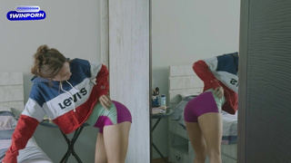 Жопка сочная, прям как у моей супруги! Упс, так я с подружкой и изменил