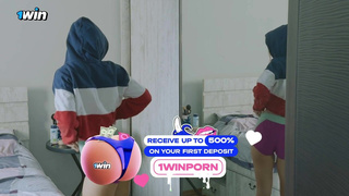 Жопка сочная, прям как у моей супруги! Упс, так я с подружкой и изменил