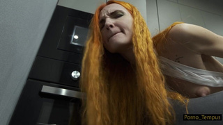 Муженьку изменила, зато оргазм получила — такой вот корпоратив